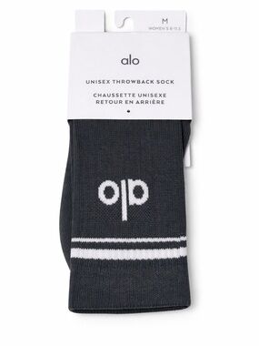 Alo Yoga Throwback Crew Socks Charcoal Gray Unisex Stripe Logo M 8-11.5 NWT